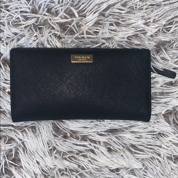 Kate Spade wallet - Picture 1 of 3